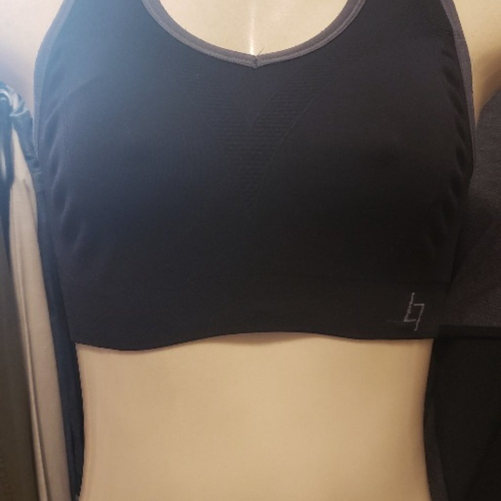 Sports Essentials Sports Bras size L